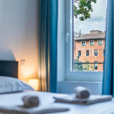 Blue Bird - Sur Les Ramblas Aparthotel Tolosa