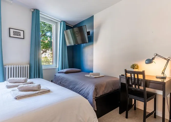 Blue Bird - Sur Les Ramblas 아파트호텔